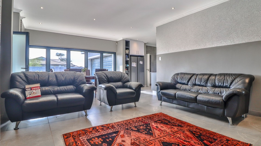 3 Bedroom Property for Sale in Fountains Estate Eastern Cape